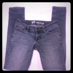 Bullhead Women's Distressed Short Skinny Jeans